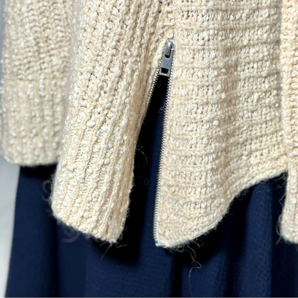 🌟 Anthropologie Moth Textured Asymmetric Sweater with a touch of Alpaca Sz XS - Picture 3 of 7